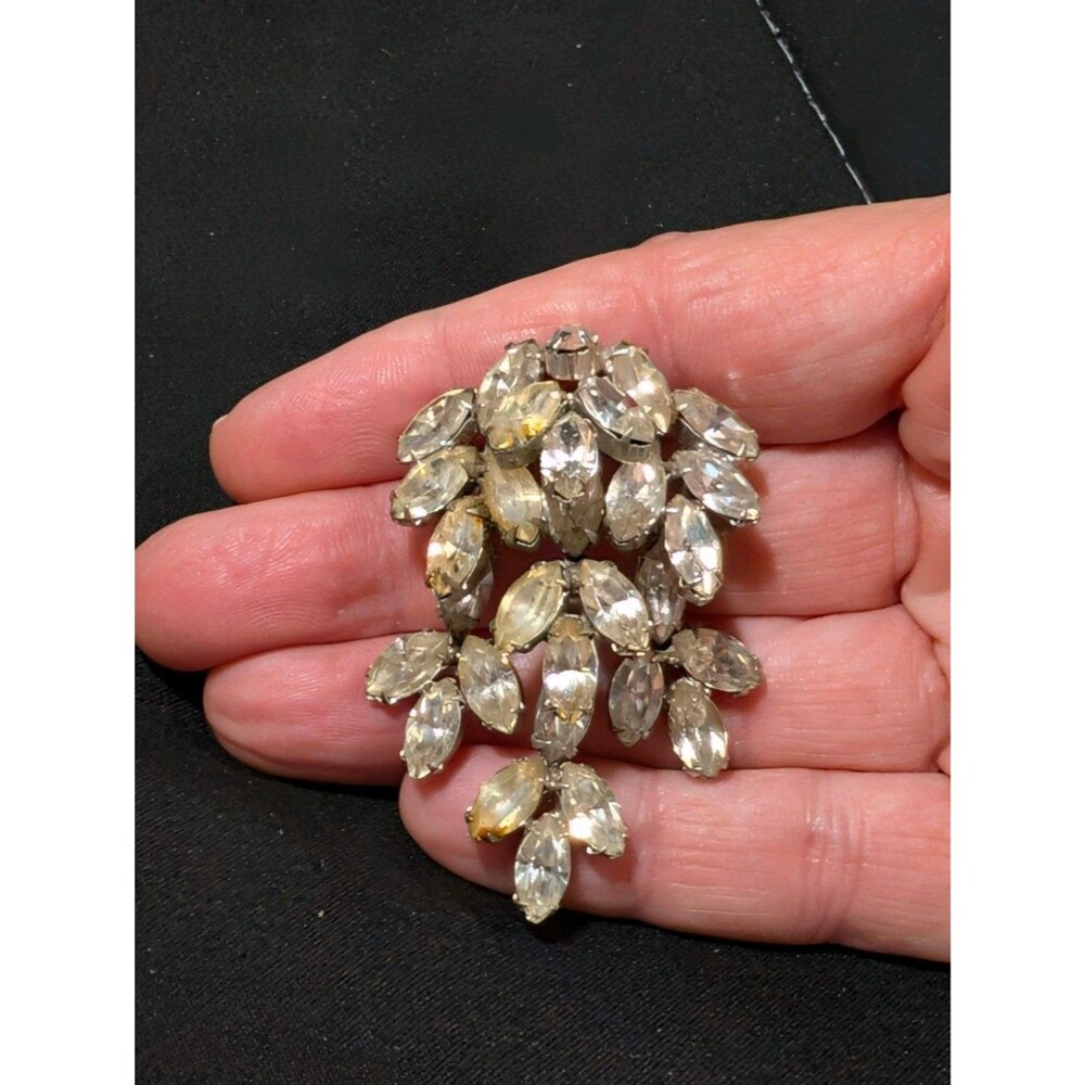 Vintage Signed Weiss Silver Tone Marquise Rhinestone Chandelier Brooch Pin